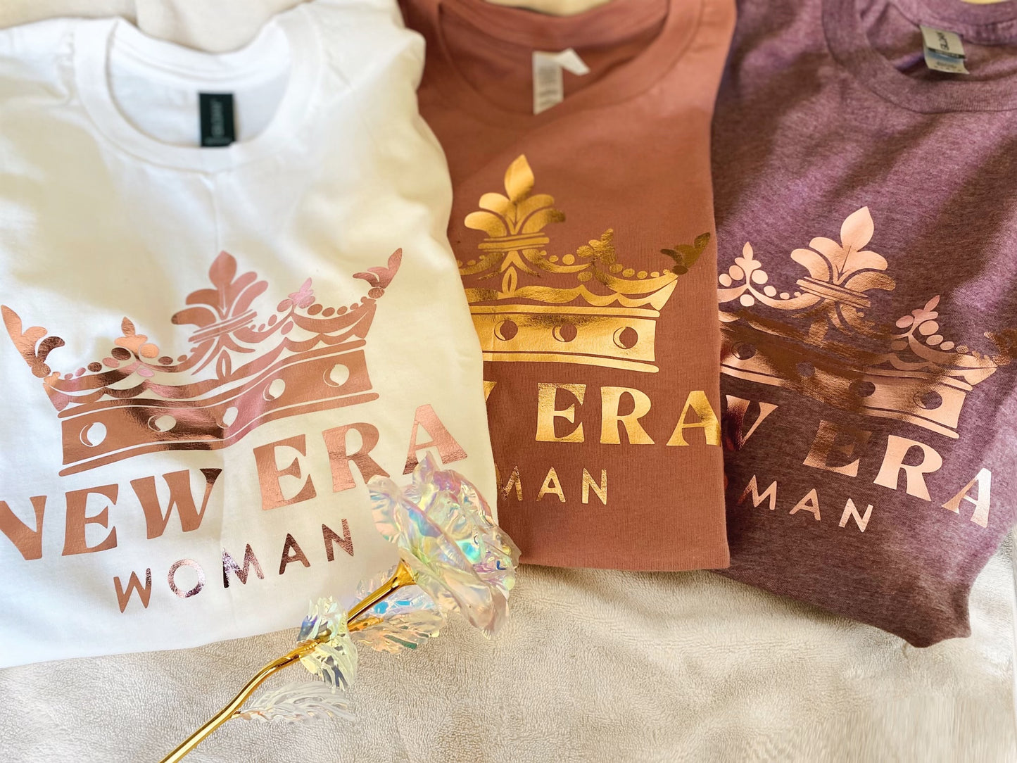 New Era Woman Metallic Tees